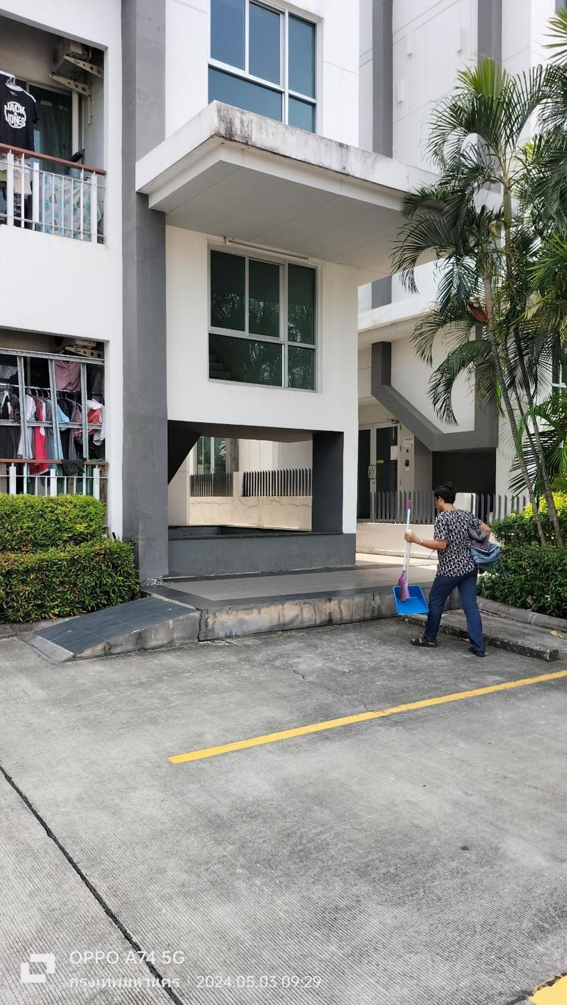 Otto Stay Bkk Airport 10 Mins, Near Malls & Night Market Ban Khlong Lat Bua Khao Dış mekan fotoğraf
